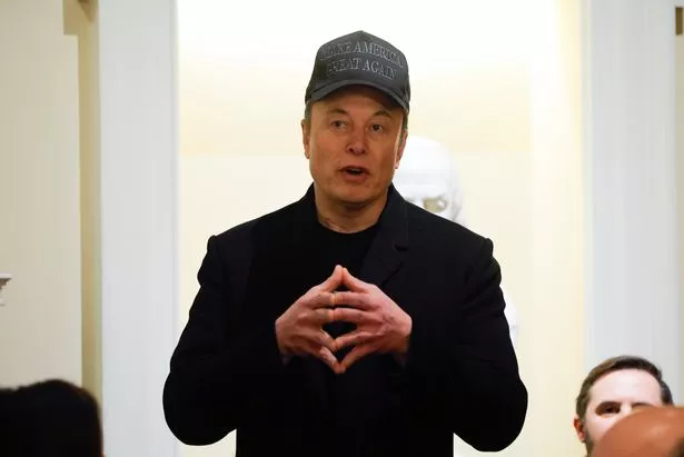在回应唐纳德·特朗普的任性时，埃隆·马斯克将弗拉基米尔·泽伦斯基称为“邪恶”