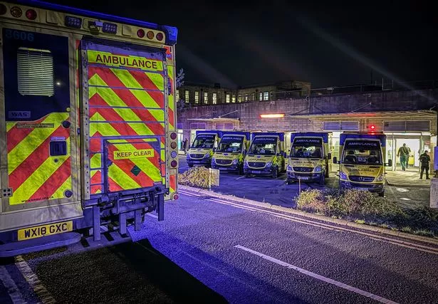 民意调查显示,公众对工党拯救医疗服务感到不耐烦,对NHS的担忧日益加剧