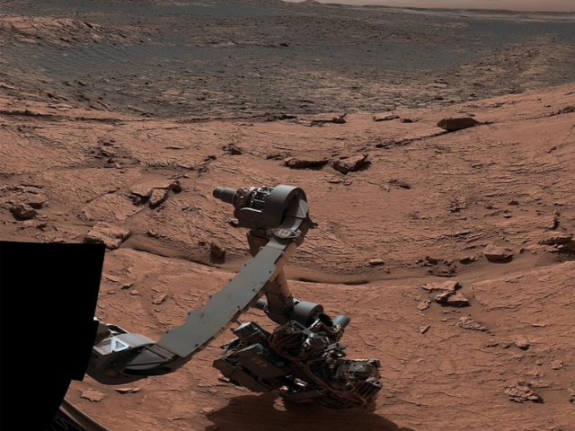 美国宇航局分享了令人惊叹的火星多样化景观全景图像