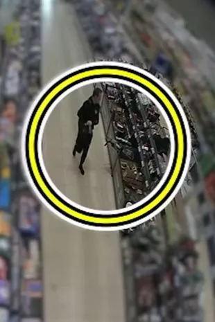 无耻的警察从Lidl商店偷东西的那一刻-然后感谢员工